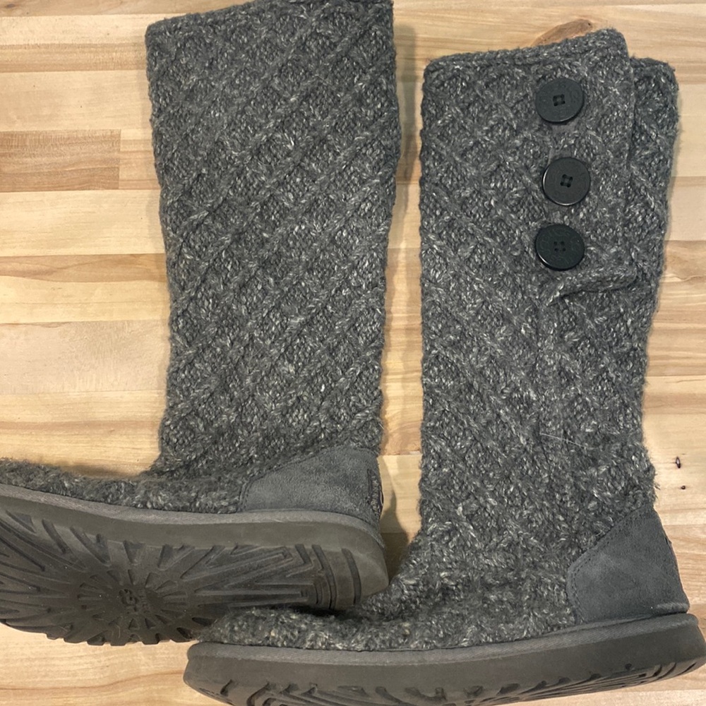 Ugg cardy boots